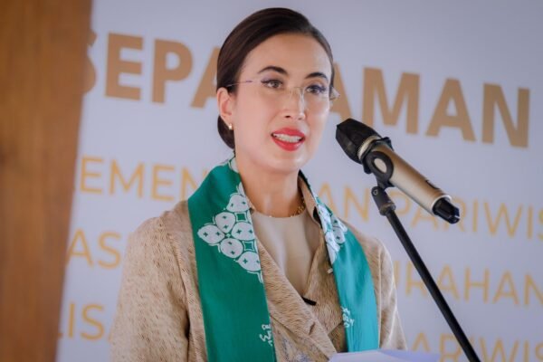 Kemenpar Gandeng Kemenkop Perkuat Peran Pokdarwis dalam Pengembangan Pariwisata