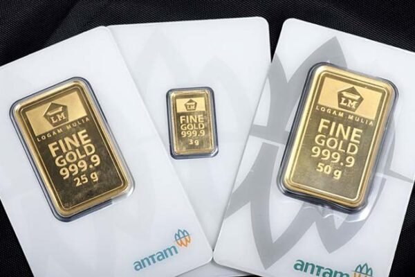 Emas Antam Selasa 29 Juli Anjlok ke Rp1.906.000 per gram